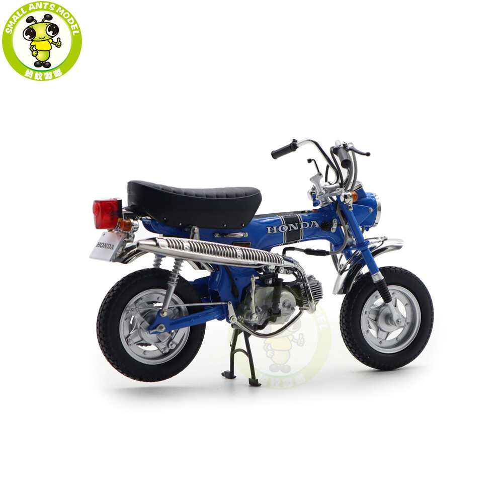 1/10 Honda DAX ST50 1969 EBBRO Diecast Motorcycle Car Model