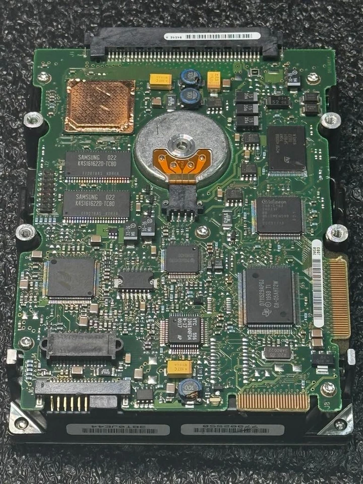 Dell 53MUF ST318404LC  18.4GB 10K RPM Ultra-160 SCSI Hot-Pluggable 80Pin - Image 3 of 4