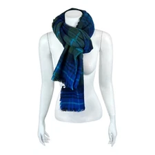 Isaac Mizrahi Women's Woven Allover Plaid Printed Blanket Scarf Blue One Size