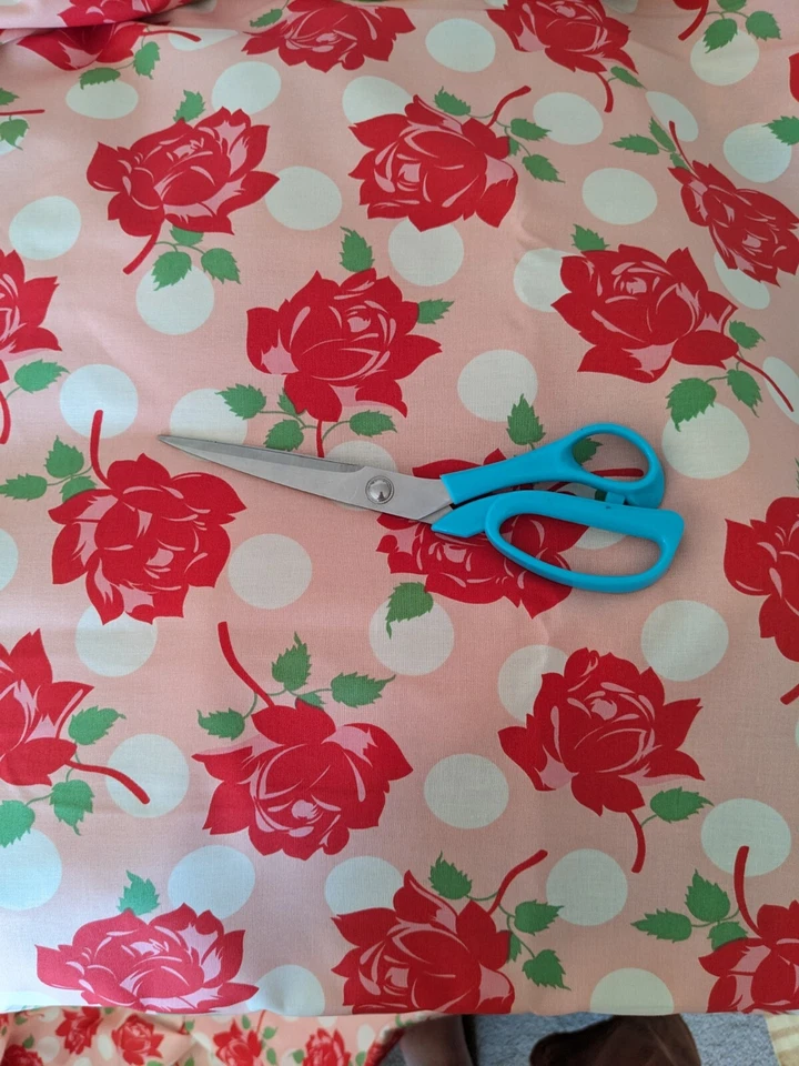 SWELL By URBAN CHIKS For Moda Large Red Roses & Spots On Pink 2.65 Metre Length  - Image 3 of 3