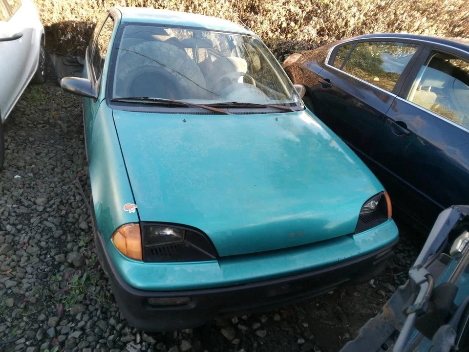 METRO 1993 Coolant Reservoir 27265877 Foto 3 de 4