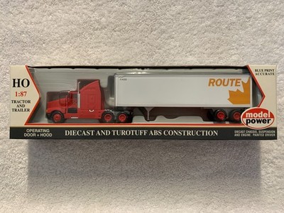Model Power #17011 HO Scale CN Route-Leaf LH Tractor w/Std Box Trailer