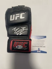 Khamzat Chimaev Signed UFC Glove BECKETT BAS COA BORZ Auto IP Autographed a