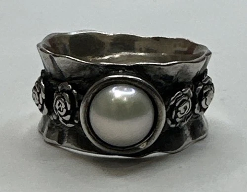 Vintage 925 Sterling Silver White Pearl Ring