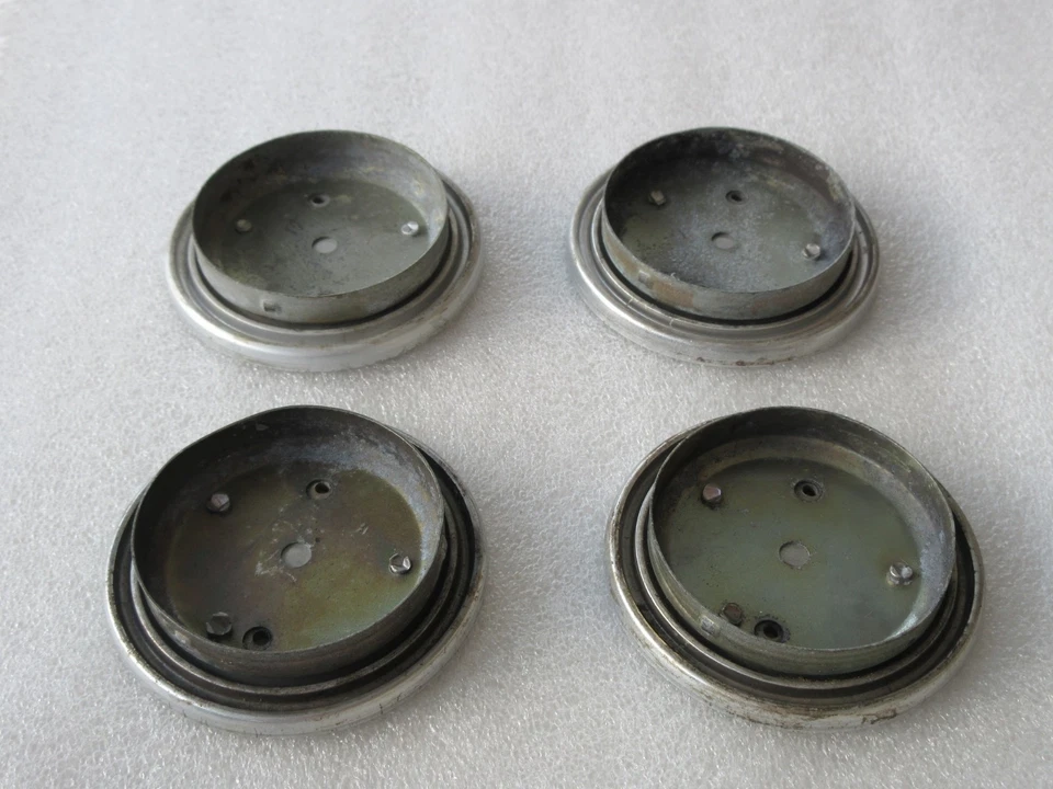 JUEGO DE 4 LLANTAS DE METAL ORIGINALES OEM PORSCHE 911 993 964 944 TAPA CENTRAL CRESTA INSERTADA Foto 4 de 4