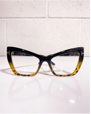 Classy Elegant Modern Retro Cat Eye Style SUNGLASSES Funky Black Leopard Frame