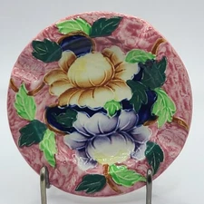 Ashtray in hand painted florals. Mailing England. Ceramic. Trinket dish.