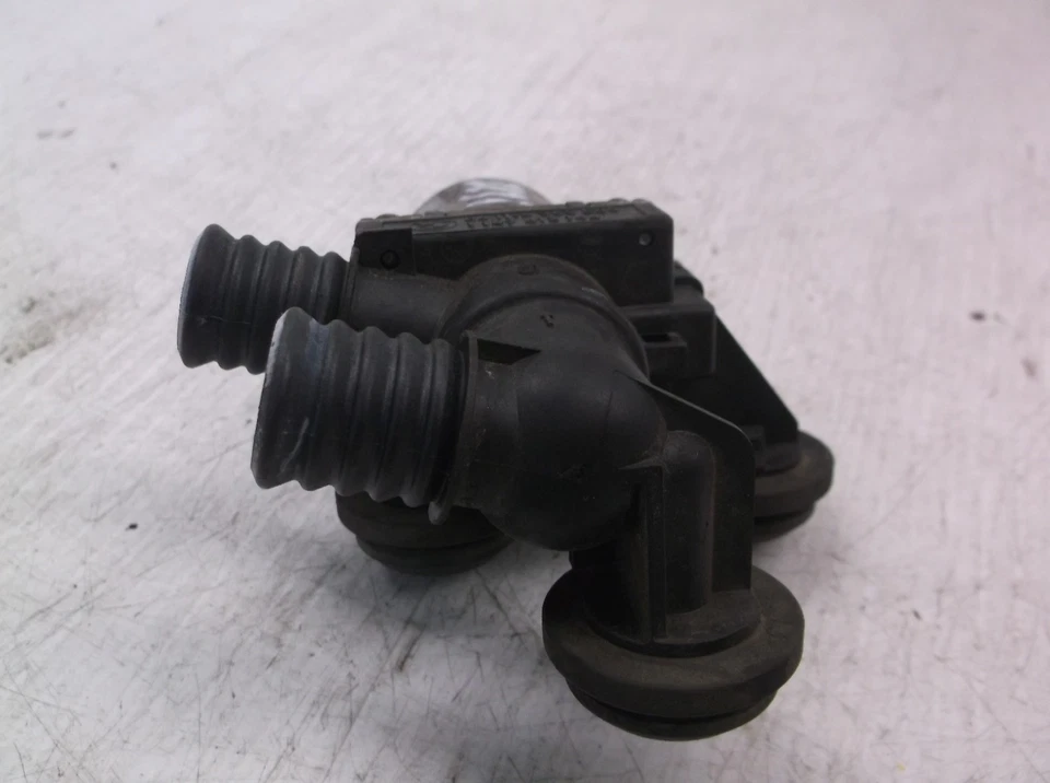 BMW 323I E46 1999-2000 VÁLVULA DE CONTROL 64,11-8 369 805 OEM NS603286 Foto 3 de 4