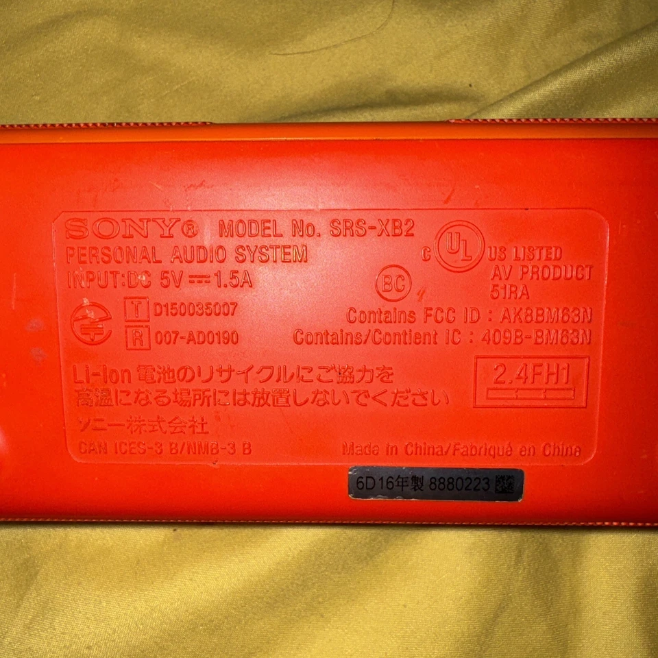Sony SRS-XB2 Extra Bass Portable Bluetooth Speaker Red Orange - Image 4 of 4