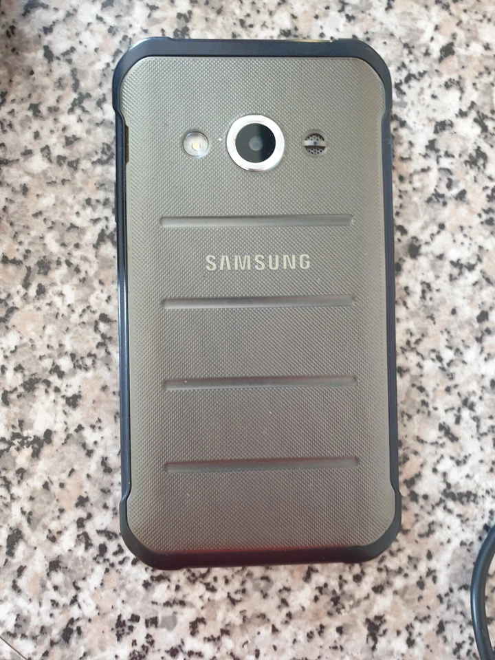 Samsung Galaxy Xcover 3 G388F 8GB Darksilver Smartphone incl. OVP - Bild 3 von 4