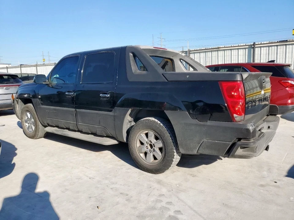 (LOCAL PICKUP ONLY) Radiator With Rear Auxiliary AC Fits 00-04 SUBURBAN 1500 613 - Изображение 2 из 4