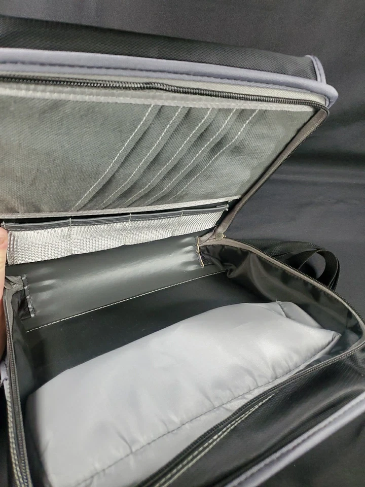 Nintendo Wii NYKO Travel Carry Bag Shoulder Strap Travel Case Great Shape Vtg - Image 3 of 4