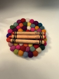 Crayola Scarlet Crayons Set Of Three