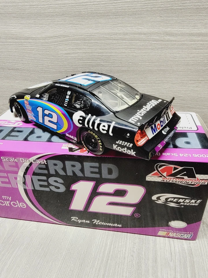 Ryan Newman #12 2007 Alltel My Circle Dodge Charger 1/24 Action Penske Racing  - Image 3 of 4