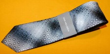 VAN HEUSEN BLACK/GREY GEOMETRIC ALL POLYESTER TIE - NWT - TIES - DESIGNER TIES.