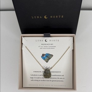 Authentic Luna Norte Gold Plated Necklace with Labradorite Pendant