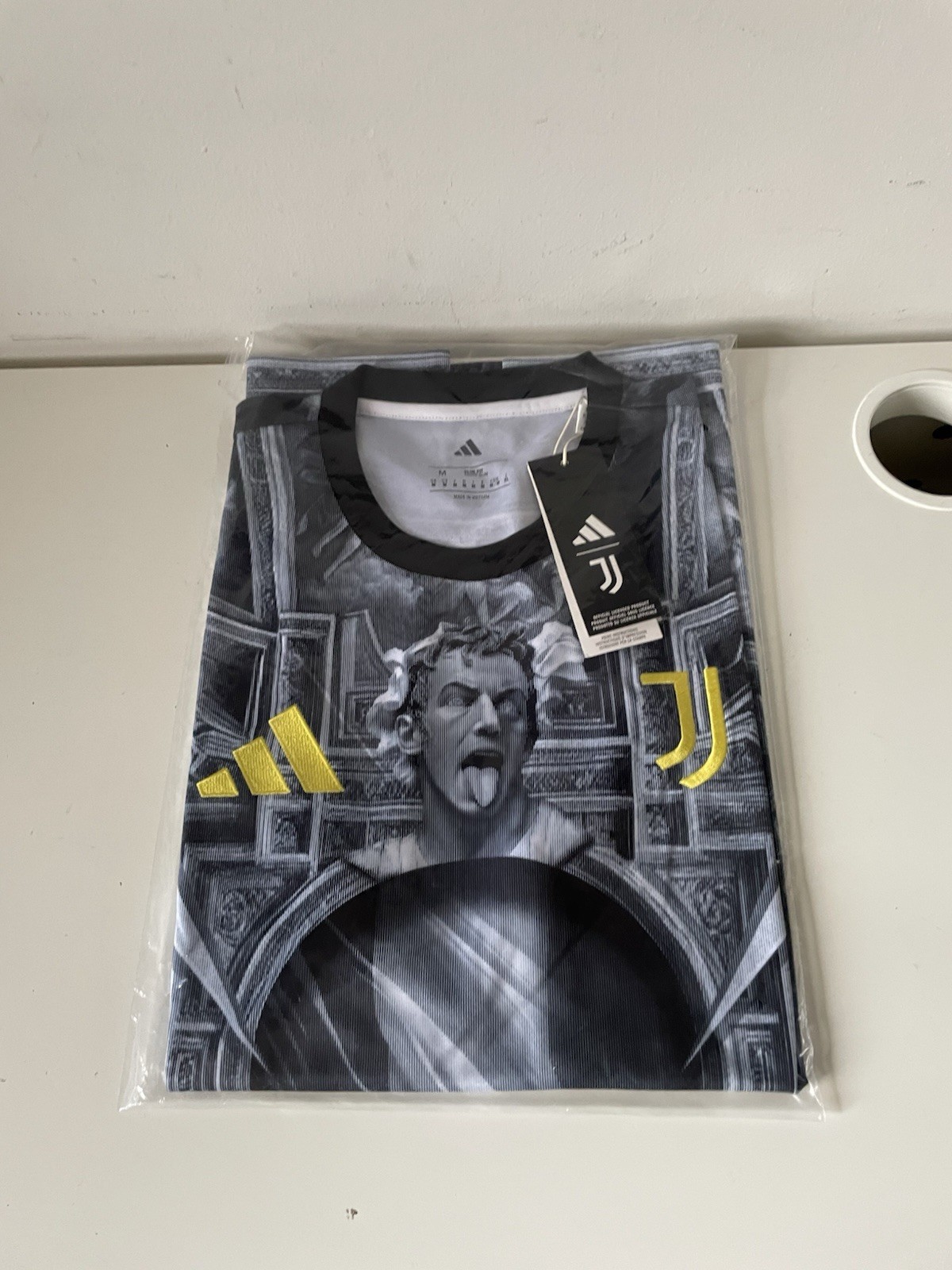 Picture 7 of 15