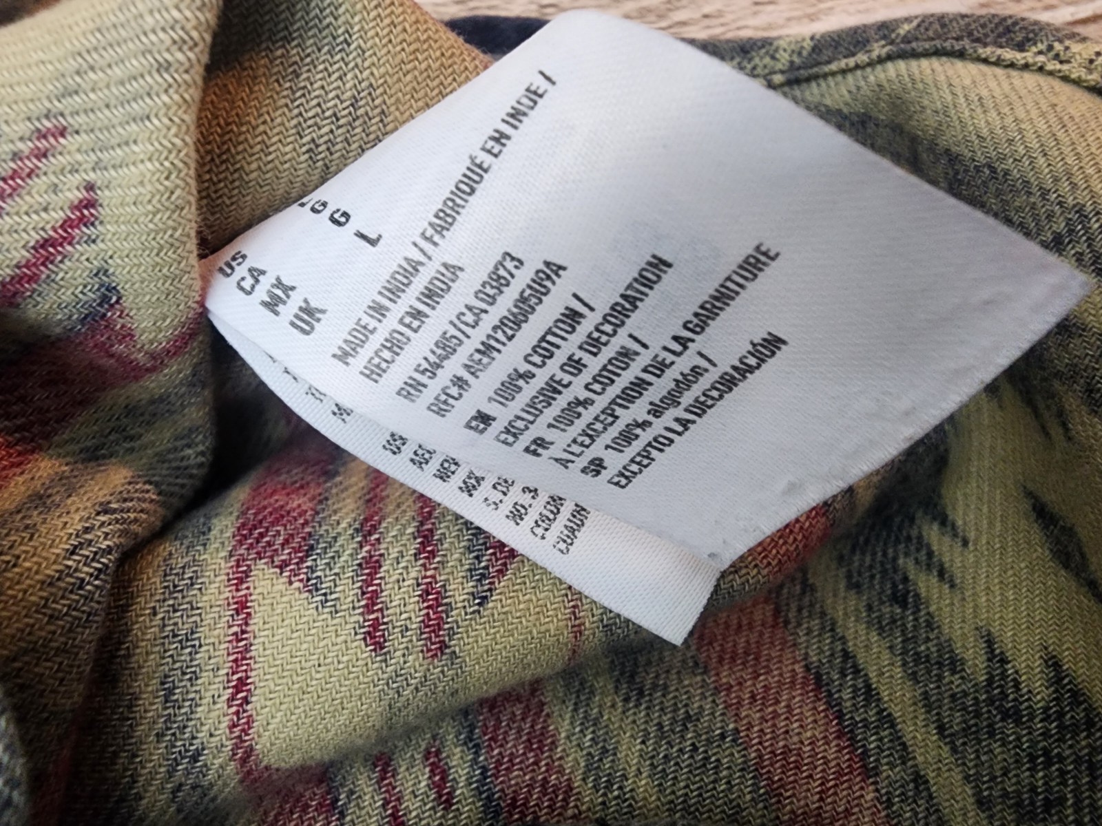 American Eagle Aztec Pattern Classic Fit Button-d… - image 8