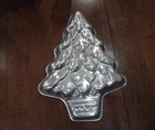 1972 Vintage Wilton Treeliteful Cake Pan 502-1107 Christmas Holiday Treats Tree