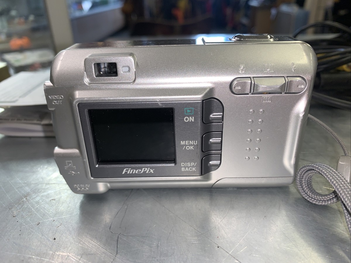 Fujifilm FinePix A Series A340 4.0MP Digital Camera - Silver (With