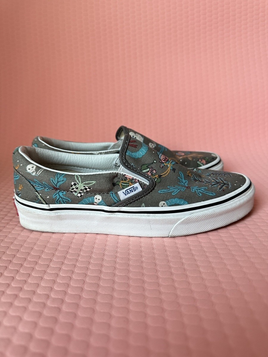 Vans Unisex Van Doren Collab Ltd Ed Holiday Pewter Slip On Shoes sz M 9 W 10.5 Shoe Review: Vans Van Doren Classic Slip-On (Holiday/Pewter  main image 4