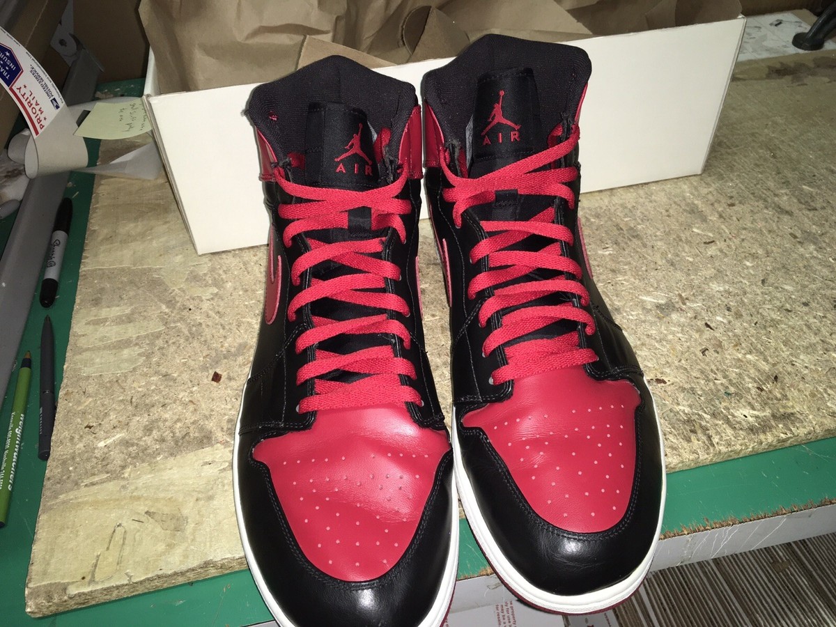 PRE-OWNED MENS NIKE AIR JORDAN 1 BANNED BLCK RED DMP 2009 ED
