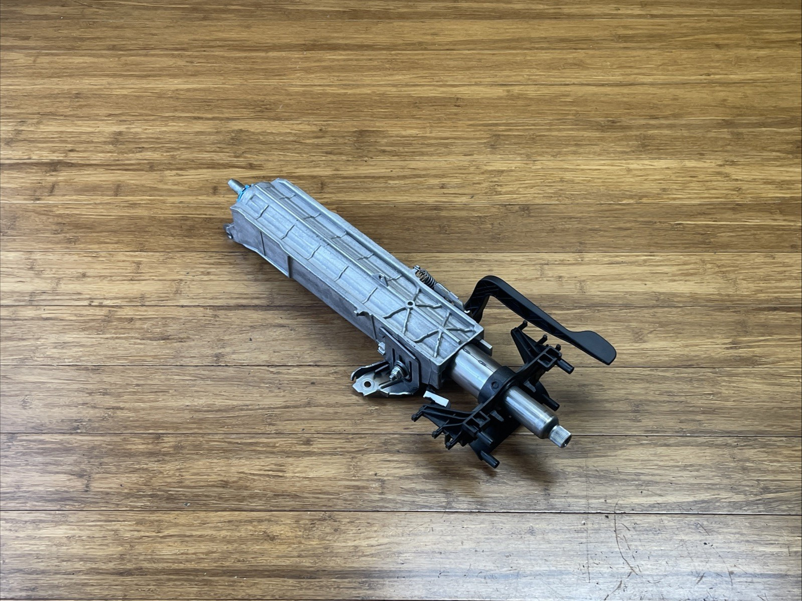 BMW i8 2015-2020 Steering column