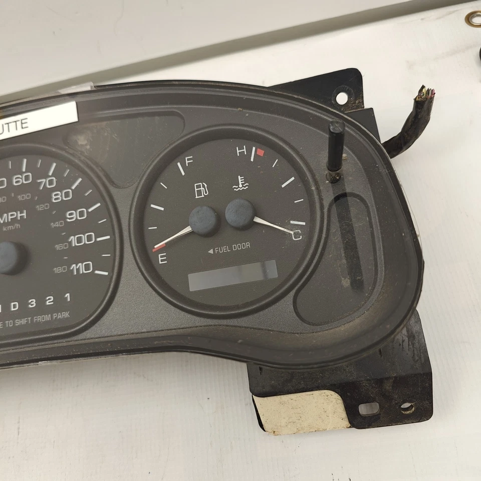 Oldsmobile Silhouette 2000 A/T racimo velocímetro tacómetro medidores panel de instrumentos Foto 4 de 4