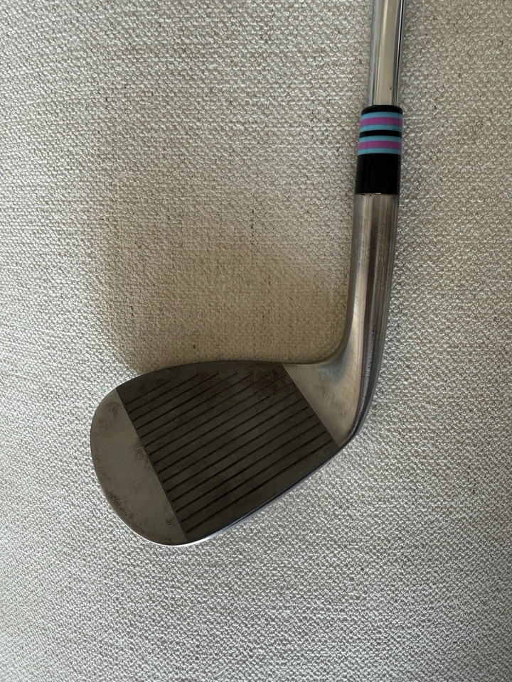 Nueva cuña de molienda Miura 48 grados Y en acabado crudo Foto 3 de 4