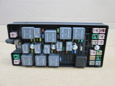 05 06 Ford Mustang Engine Fuse Box Relay Junction Block Panel 2005 2006