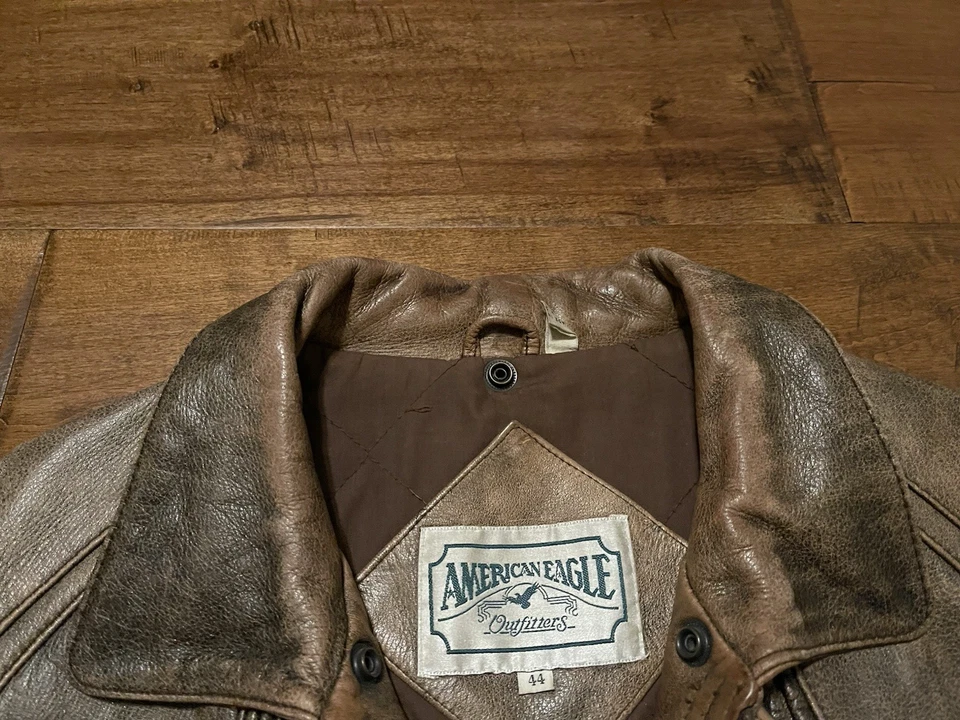 Vintage American Eagle Brown Leather Distressed Bomber Jacket - Men's 44 - Image 4 of 4