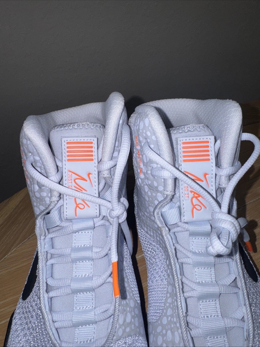 Size 10.5 Nike Tawa SE  display picture 3