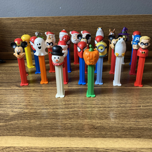 vintage pez dispensers lot (27) Total - Picture 6 of 6