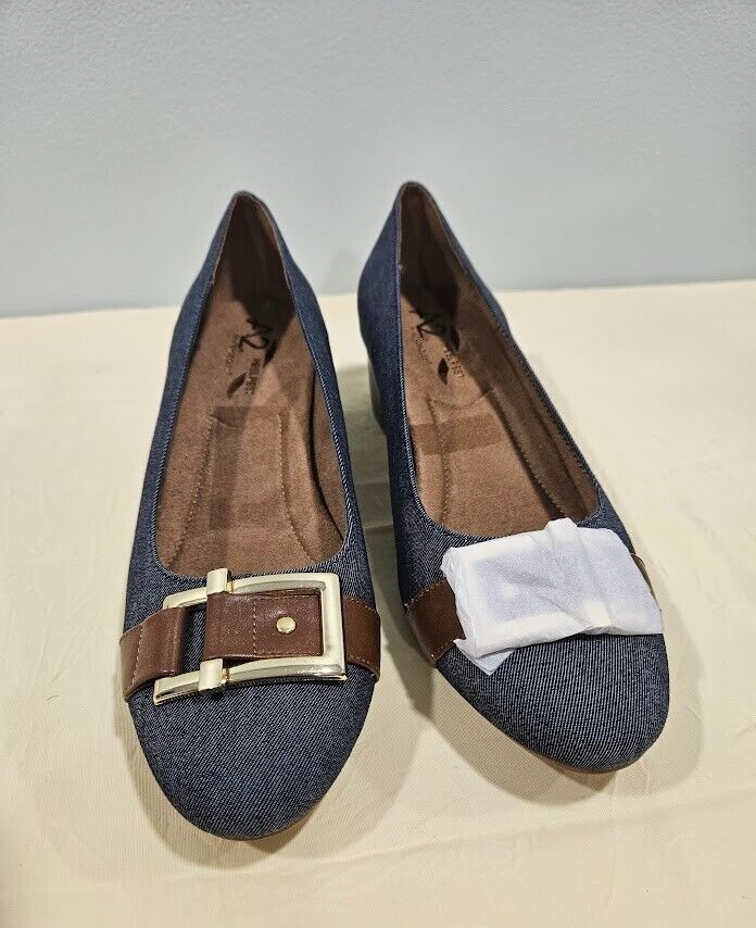 A2 Aerosoles 9.5 Denim Shoe with Leather and Buckle Detail Retro New No Box