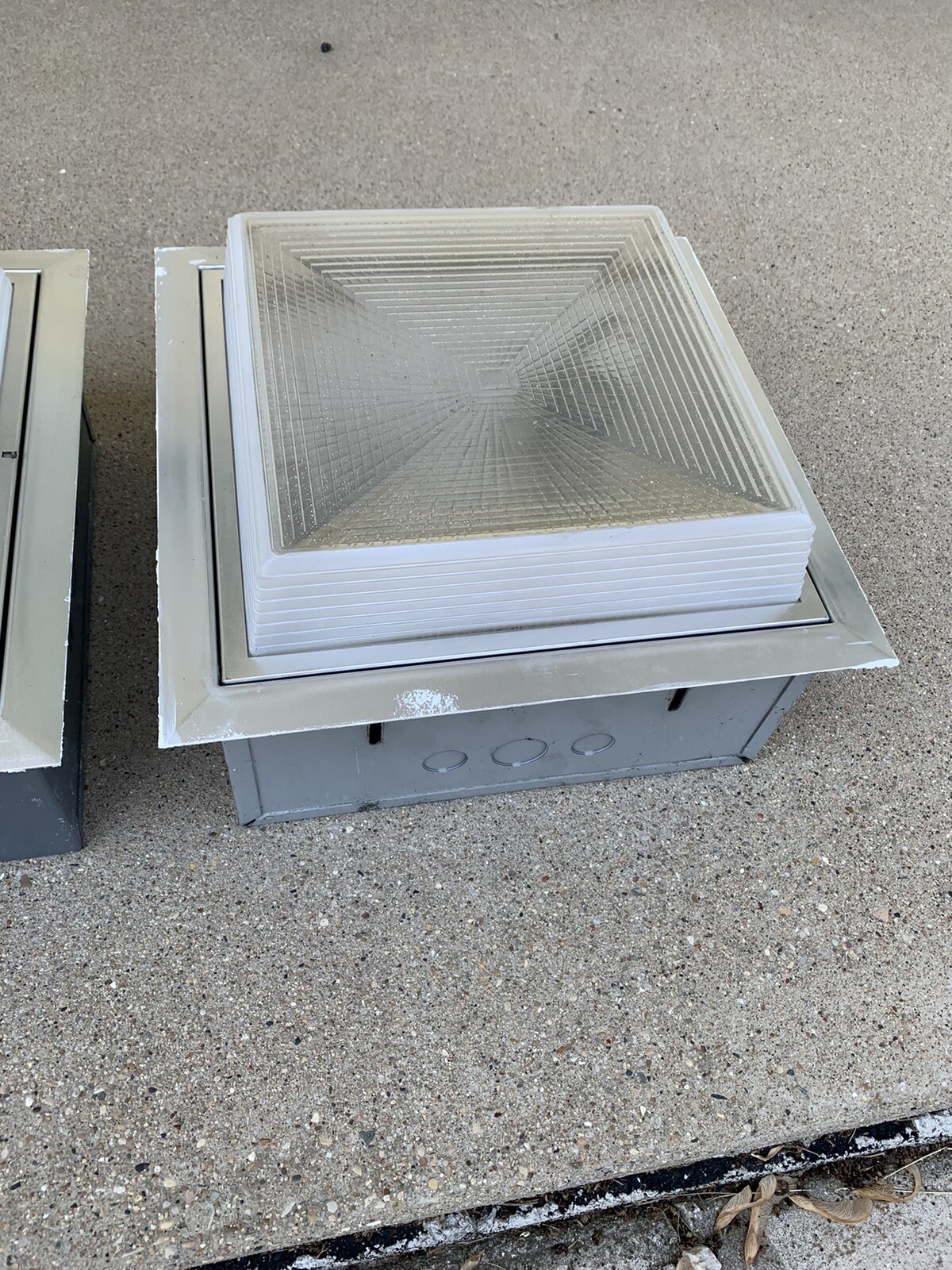 Pair Vintage 1960'S MCM GLASS ALUMINUM BUILT-IN SQUARE RECESSED LIGHT ...