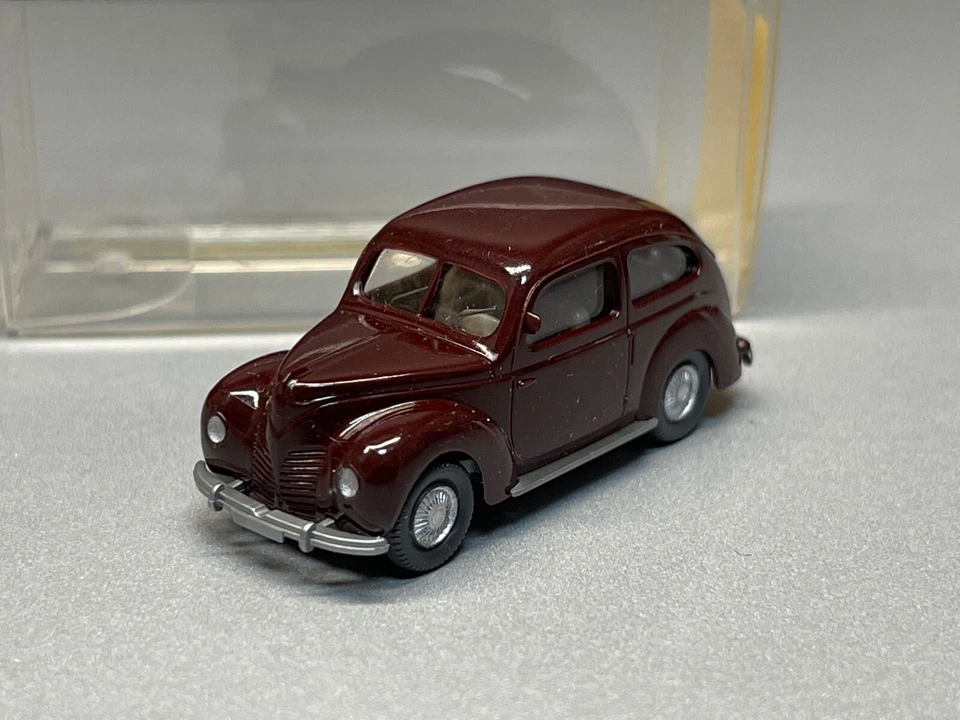 Ford Taunus Coupe classic car Oldtimer Youngtimer dunkel rot Wiking H0 1:87 OVP - Bild 3 von 4