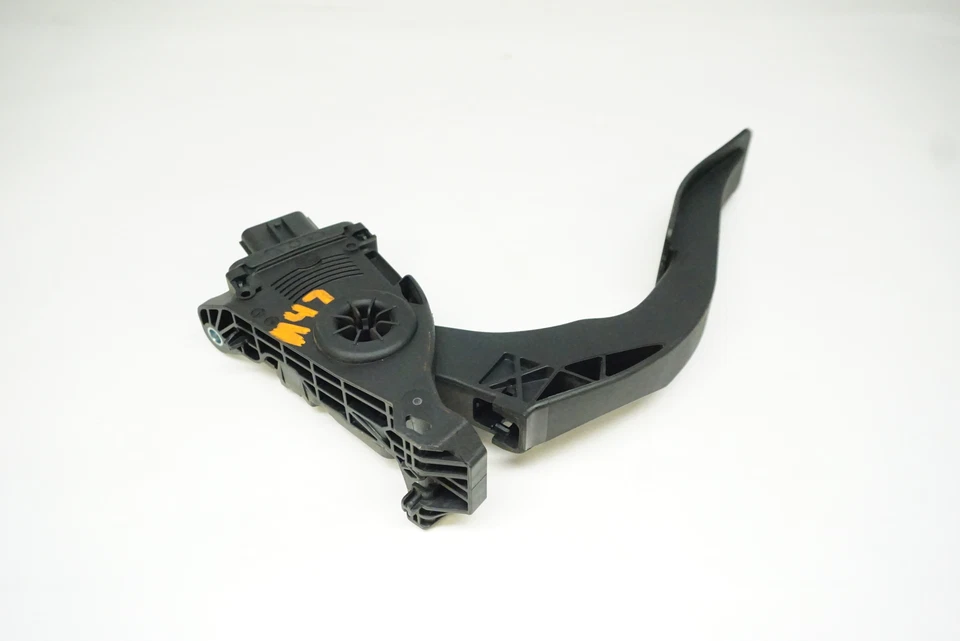 2013-2017 AUDI S4 S5 Accelerator Pedal Sensor Manual Transmission 8K1721523B - Image 2 of 2