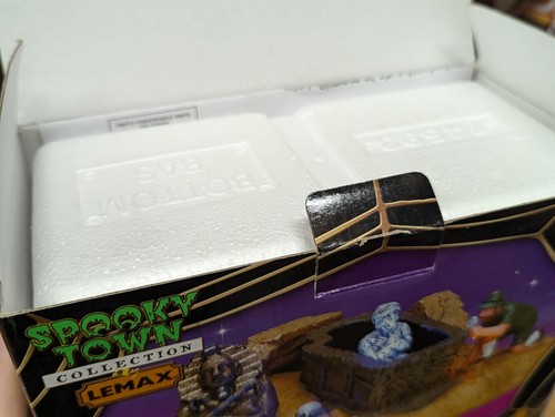 Lemax Spooky Town THE MUMMY'S TOMB 74593 Open Box - Picture 3 of 5