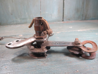 ANCIEN DERAILLEUR SIMPLEX ARRIERE D'un VELO PEUGEOT DAMES EUR 33,50 - FR