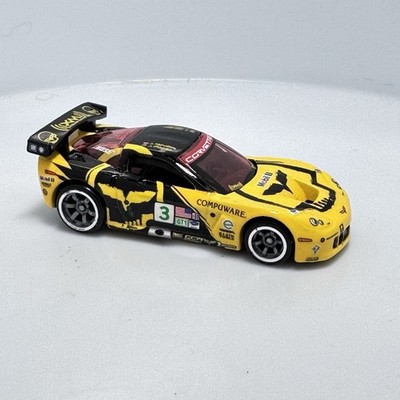 2010 Hot Wheels Speed Machines Chevrolet Corvette C6R Compuware Yellow