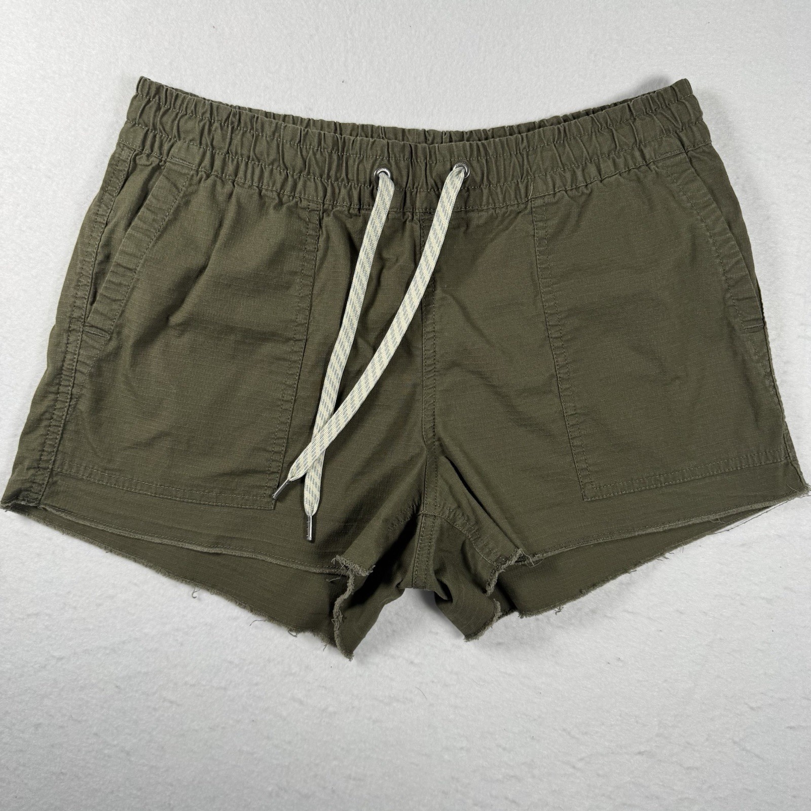 Vuori Women’s S Vintage Ripstop Shorts Green 2.5” Inseam