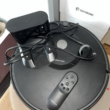 Roborock E5 Mop Robotic Vacuum Cleaner - Black w/charger  remote  mopping pad