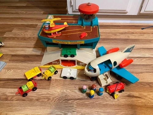 VTG 1972 Fisher Price Play Family Airport Little People Accessories 996 Set Wood