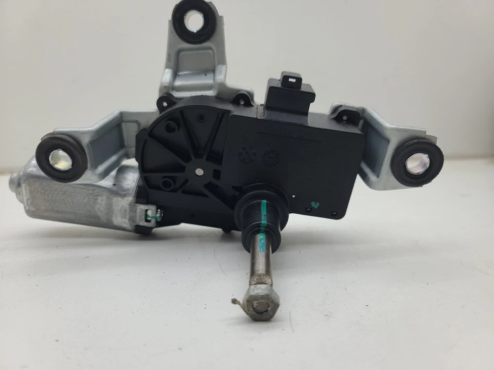 2017 - 2020 Buick Envision Rear Wiper Arm Motor OEM 22888520 - Image 4 of 4