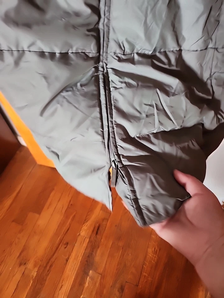 Abrigo acolchado para mujer Calvin Klein talla L pluma de pato verde buen estado  Foto 3 de 4