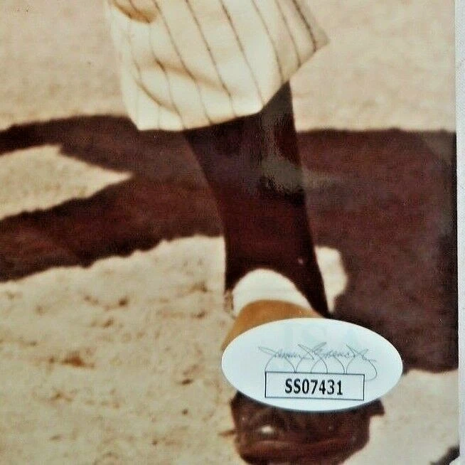 PHIL RIZZUTO Hand SIGNED New York YANKEES 8X10 PHOTO JSA COA  MVP 1950 - Image 4 of 4