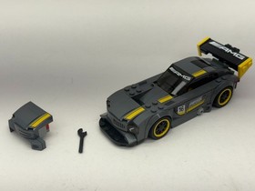 LEGO SPEED CHAMPIONS: Mercedes-AMG GT3 Car and Driver Minifigure (75877)