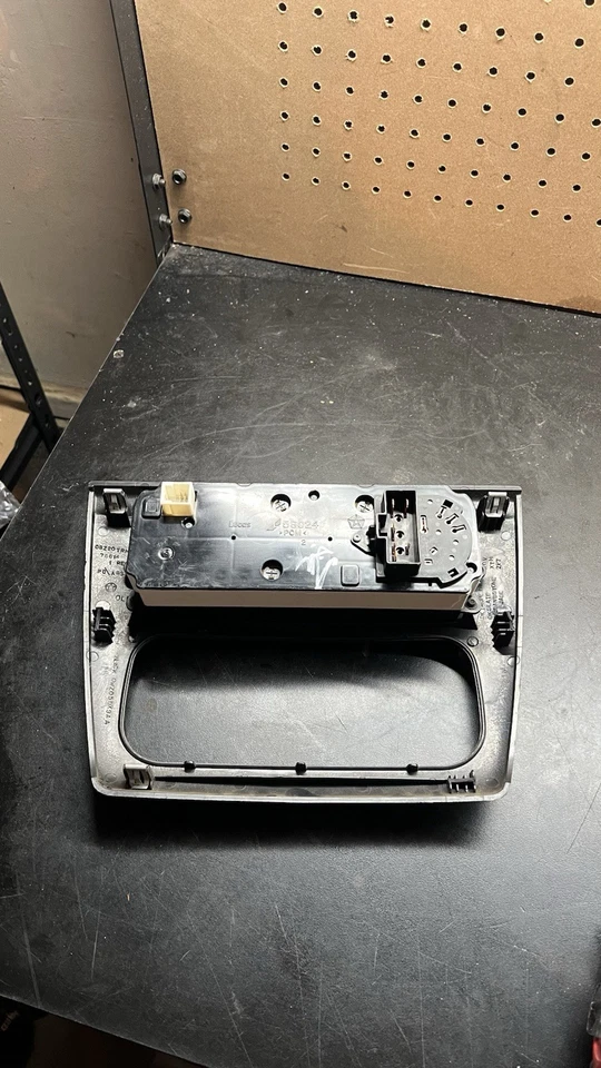 2001 - 2006 道奇 Stratus 克莱斯勒 Sebring 加热器交流温度暖通空调气候控制 — 第 3/4 张图片