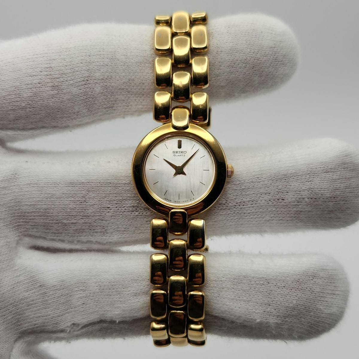 Seiko Ladies Gold Tone w/ Mother of Pearl Dial Quartz Watch 1N00