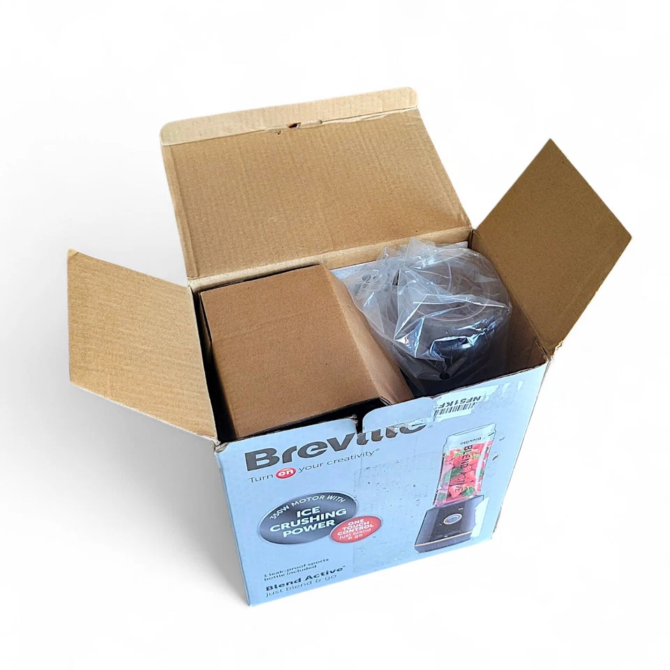 Breville Blend Active Blender Smoothie Maker With Sports Bottle Black And Gold - Image 3 of 4